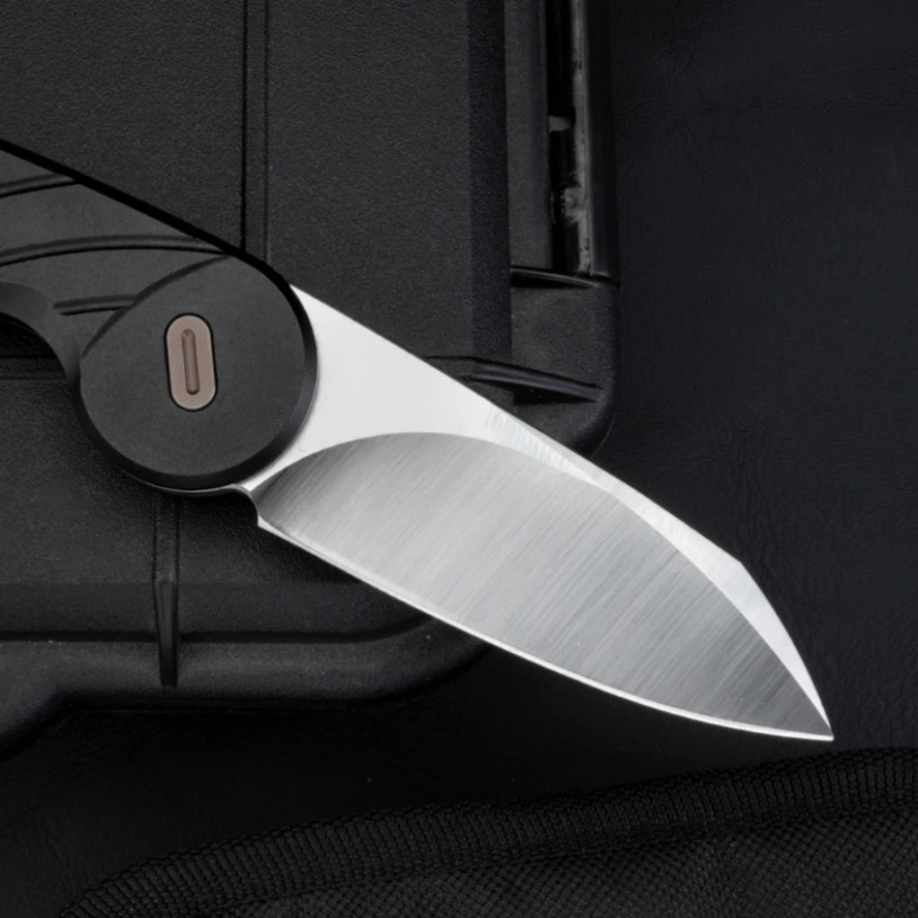 EDC's unique and interesting folding knives, camping portable pocket knives, collectible gift knives, and sharp fruit knives