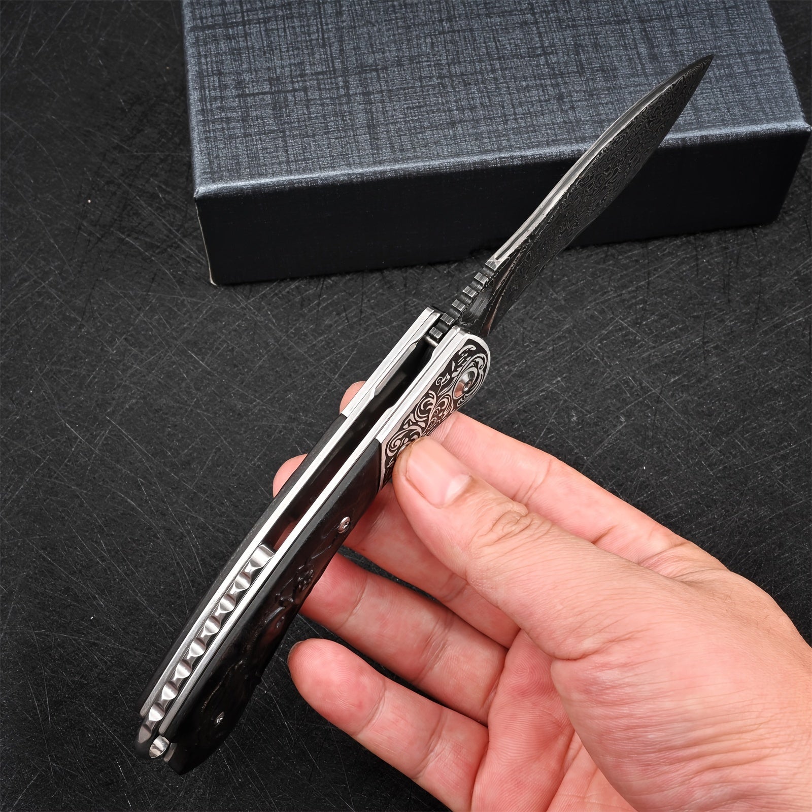 Knives Flipper Folding Damascus Steel Pocket Knife For Men With Leather Cover Outdoor Camping Survival Gear